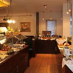 Romantik Im Roehl فندق 4*